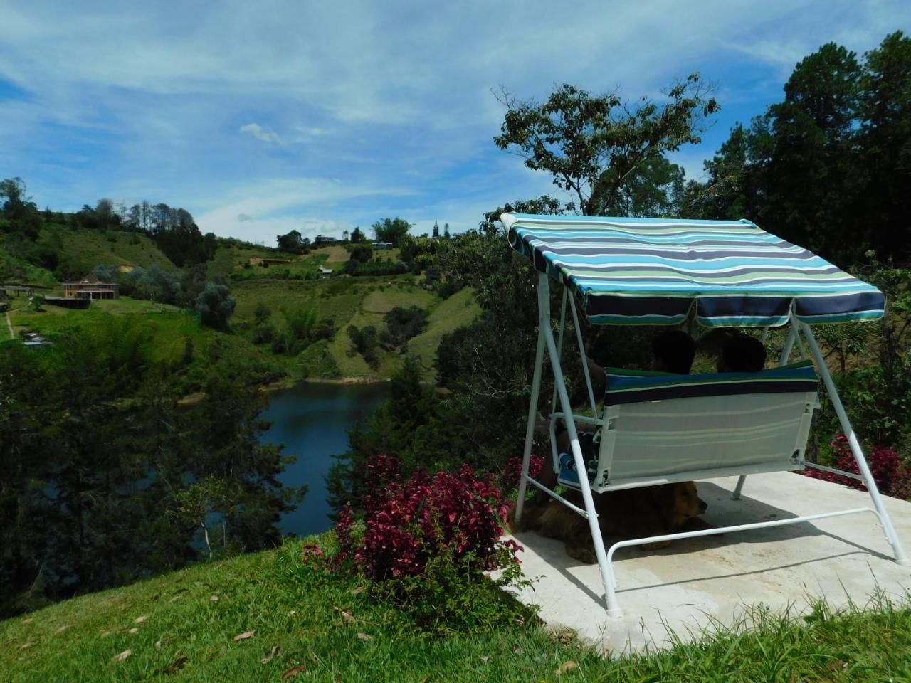 Bacoa Hostel Guatapé Eksteriør bilde